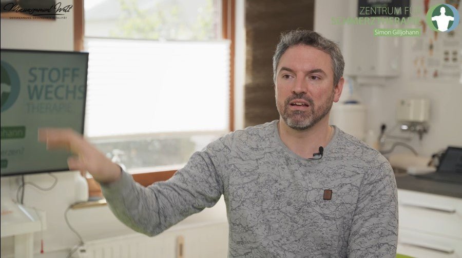 Specialista na léčbu bolesti vysvětluje, k čemu slouží masážní křesla
