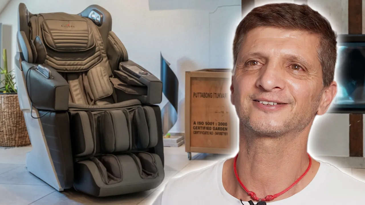 Masážní křeslo Casada III vedle kachlových kamen